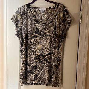 Liz Claiborne Black and Gray Paisley Top